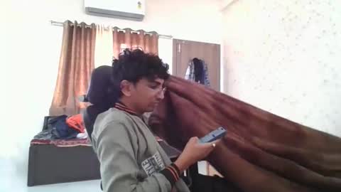 Mask Boy online show from November 25, 4:25 am