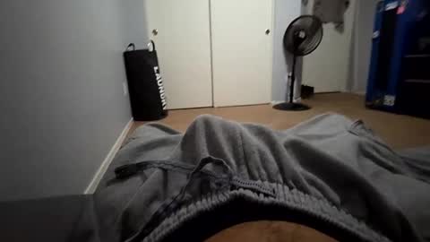 maskedmagikstik online show from December 1, 6:16 am