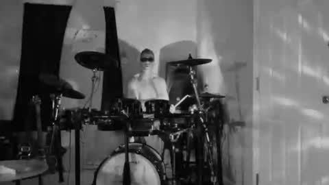 HappyZending online show from March 7, 2:20 am