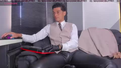 I am Massimo online show from June 30, 12:17 pm
