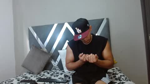 massimo_vidal online show from September 22, 12:05 pm