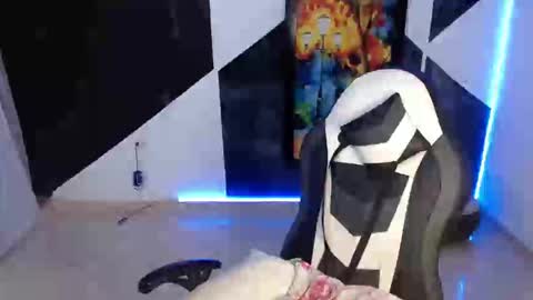 master_black777 online show from March 28, 9:04 pm