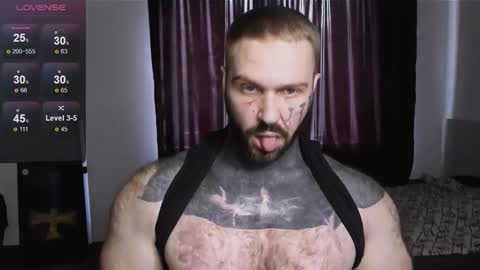 Snapshot of master_oil chatting on October 16, 10:23 am Huge Alex online show from October 16, 10:23 am