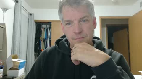 Master Thorn online show from December 2, 3:31 am