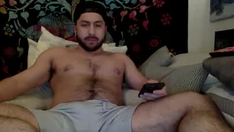 masterjames01 online show from December 23, 6:22 am