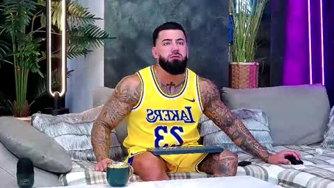 masterkingofmuscle online show from November 8, 9:34 am