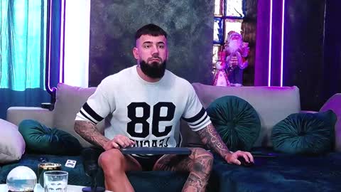 masterkingofmuscle online show from December 16, 8:41 am