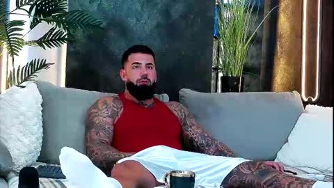 masterkingofmuscle online show from September 29, 7:29 am