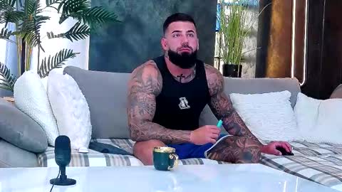 masterkingofmuscle online show from September 15, 8:04 am