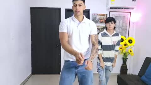 Team Cris Darwin- Fernando- Stiven- David online show from April 15, 11:54 am