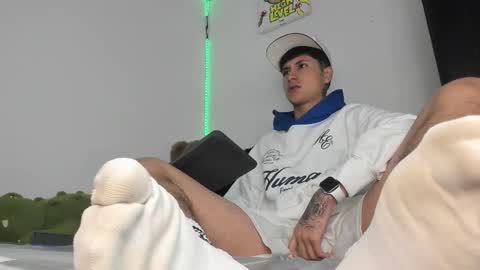 mateo_escobar online show from February 7, 4:41 am