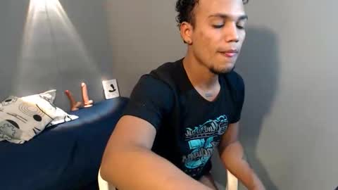 Mateo and Noah online show from April 14, 5:34 pm