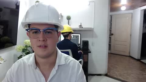  MATEO STRONG  online show from January 15, 8:44 pm