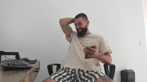 Snapshot of matheusbeard2 chatting on December 9, 6:19 pm Matheus     online show from December 9, 6:19 pm