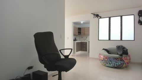 Snapshot of matheusbeard2 chatting on December 18, 1:45 pm Matheus     online show from December 18, 1:45 pm
