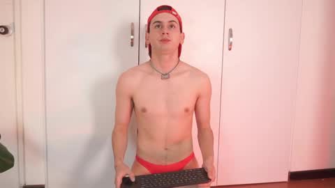 Snapshot of mathew_conelly chatting on September 28, 3:37 am Matt online show from September 28, 3:37 am