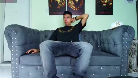 Snapshot of matias_costa chatting on February 27, 4:09 am  MATIAS COSTA  online show from February 27, 4:09 am