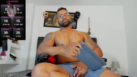 Snapshot of matt_rodriguez92 chatting on October 23, 11:46 am matt rodriguez92 online show from October 23, 11:46 am