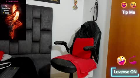 matt rodriguez92 online show from April 10, 9:05 am