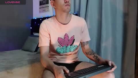 ---Matteo--- online show from November 17, 2:36 am