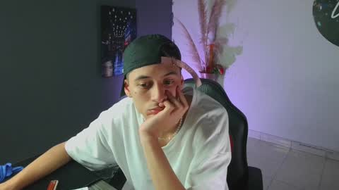 mattias     online show from January 17, 12:20 am