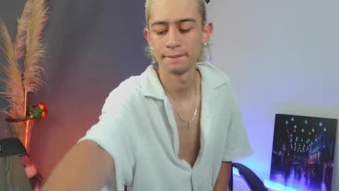 mattias     online show from September 30, 8:08 am