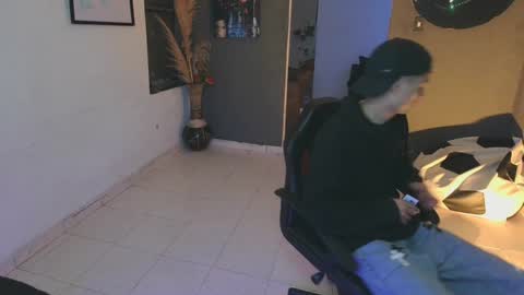 mattias     online show from January 30, 2:49 am