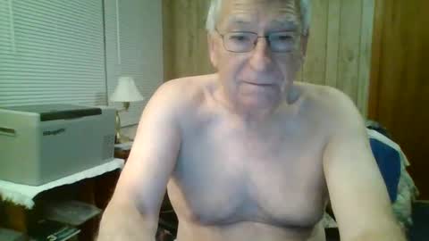 Snapshot of maturecouple1954 chatting on December 31, 11:31 am SXECPL55 at G mail Dot Com online show from December 31, 11:31 am