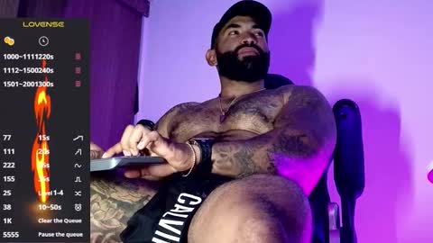 max__prada online show from December 19, 2:41 am