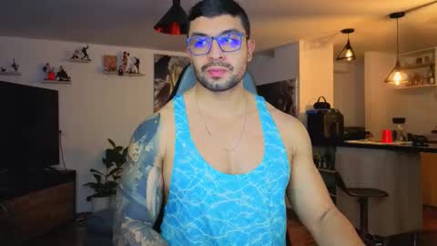 Max online show from November 18, 3:21 am