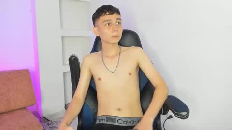 max_ferrer1 online show from February 4, 6:58 pm