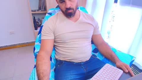 max_love25 online show from March 23, 7:31 pm