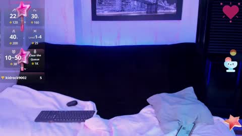 Snapshot of max_lover1 chatting on February 8, 3:31 pm Max lover1 online show from February 8, 3:31 pm