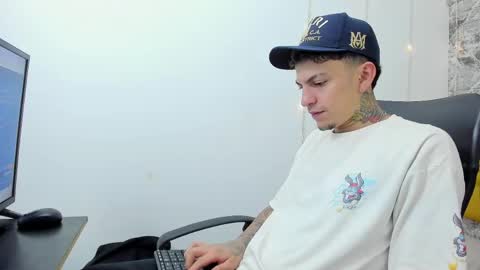 max_sstteel online show from April 28, 12:32 pm