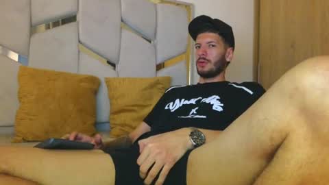 Max Taylor online show from June 12, 3:16 am