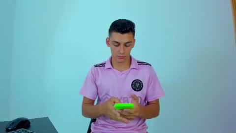 MAX     online show from July 8, 9:46 am
