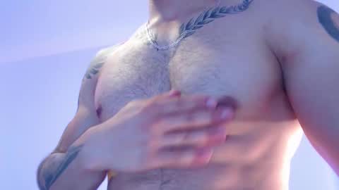 Snapshot of max_xl_ chatting on October 27, 10:34 pm max_xl_ online show from October 27, 10:34 pm