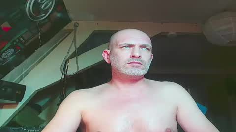 maxhardcore77 online show from March 9, 10:41 pm