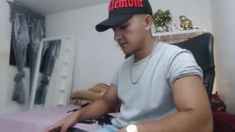 maximo_ston online show from March 11, 4:30 am