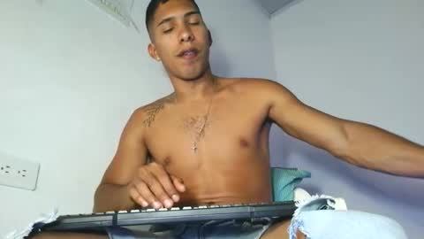 Maximo Aron Vega online show from February 7, 9:42 pm