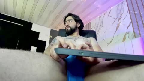 maximodominus online show from April 24, 11:51 pm