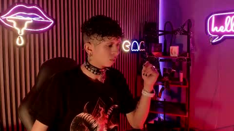 MAXIMO online show from May 18, 3:13 am