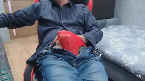 maximus3334 online show from November 11, 11:26 am