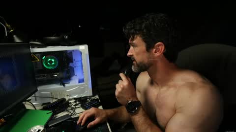 Maximus7871 online show from May 1, 11:51 pm