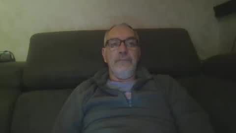 maxou569 online show from November 1, 6:39 am