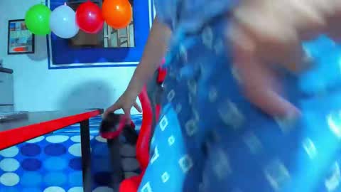 MAX online show from January 6, 10:03 pm