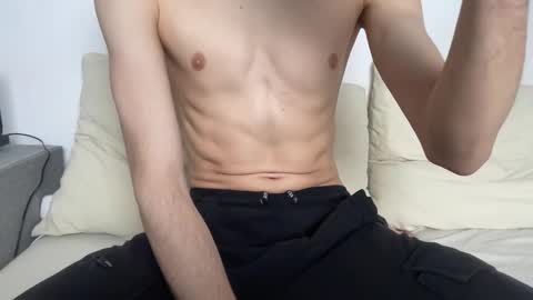 Max Sinful online show from February 1, 11:47 pm