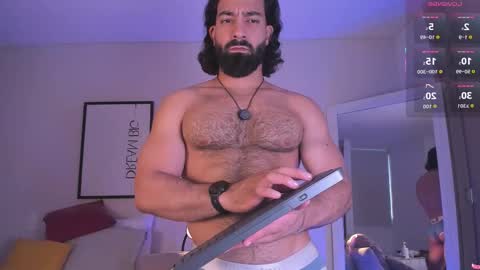 Max online show from January 16, 10:45 pm