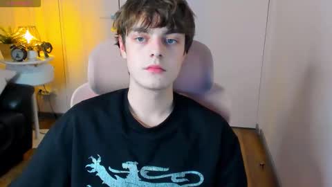 Max online show from February 28, 8:08 pm