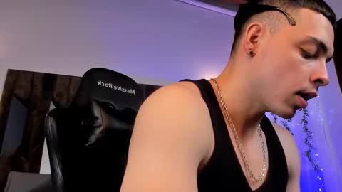 MAX online show from February 7, 9:37 pm